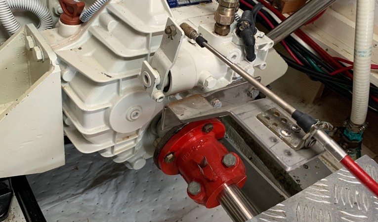 42 Grand Banks Starboard Gear Box