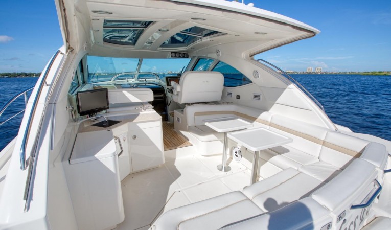 47 Sea Ray 