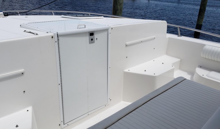 36 Pro Sports cuddy cabin door