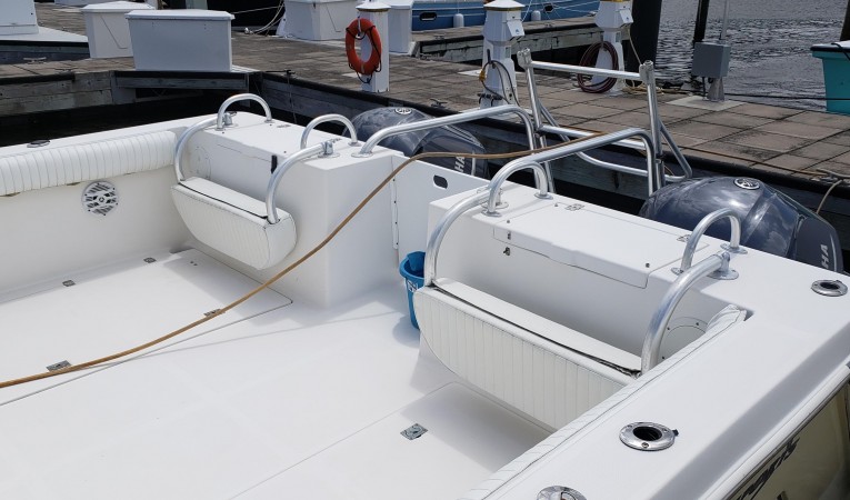 36 Pro Sports stern seating