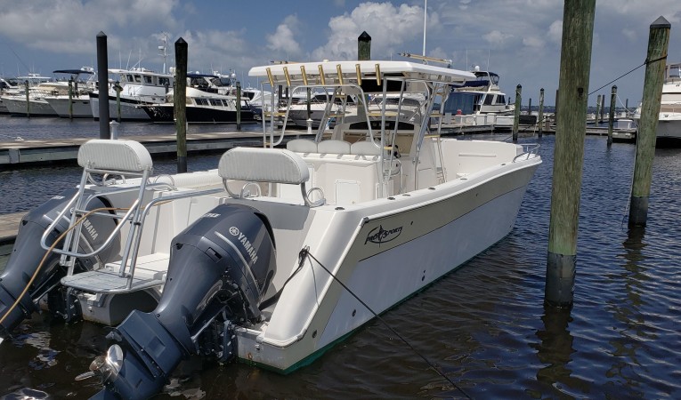 36 Pro Sports Starboard side