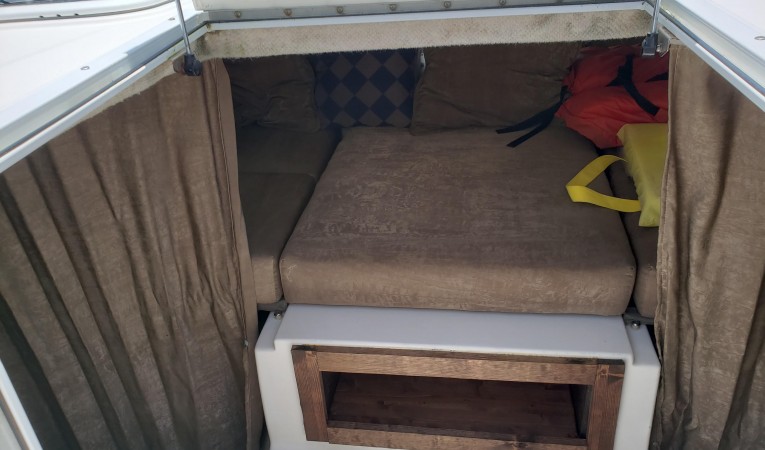 36 Pro Sports interior center