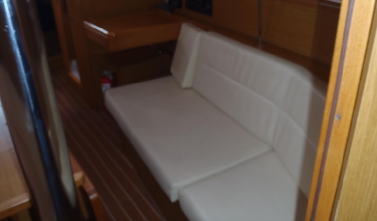 39 Jeanneau 