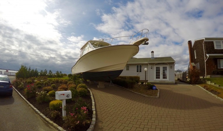 36 Grady-White Starboard Profile