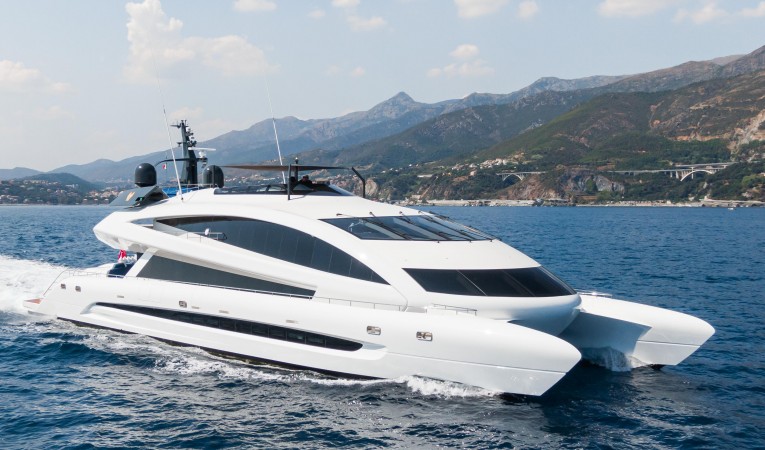 135 Royal Falcon Fleet 