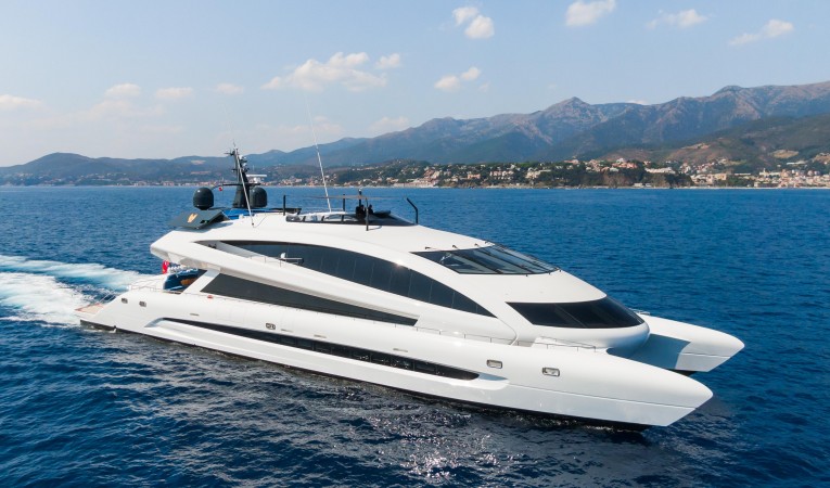 135 Royal Falcon Fleet 