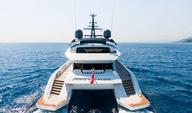 135 Royal Falcon Fleet 