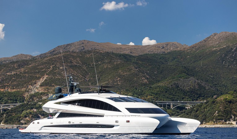 135 Royal Falcon Fleet 