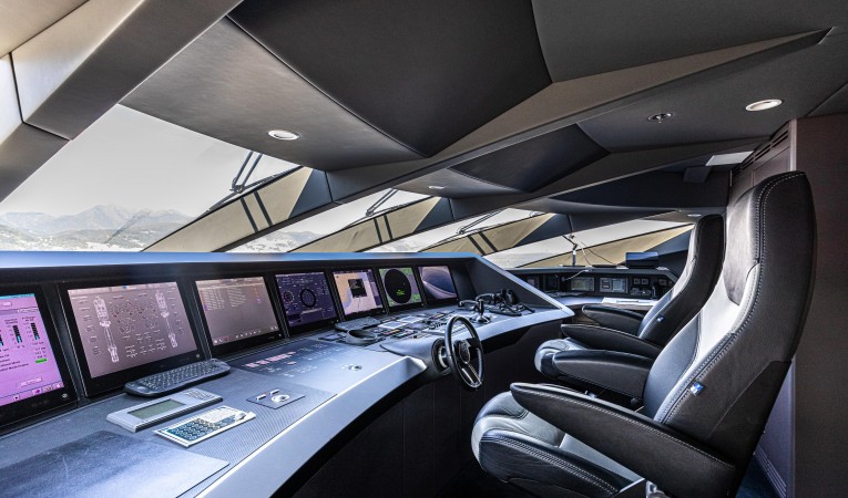 135 Royal Falcon Fleet 