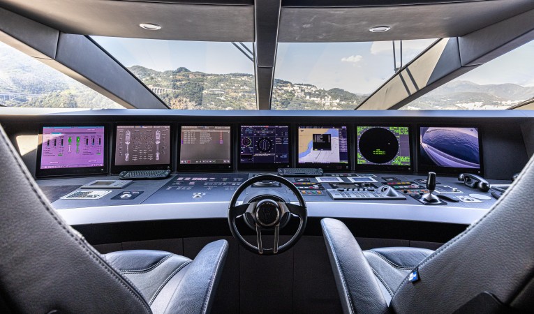 135 Royal Falcon Fleet 