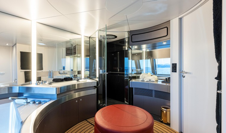 135 Royal Falcon Fleet 