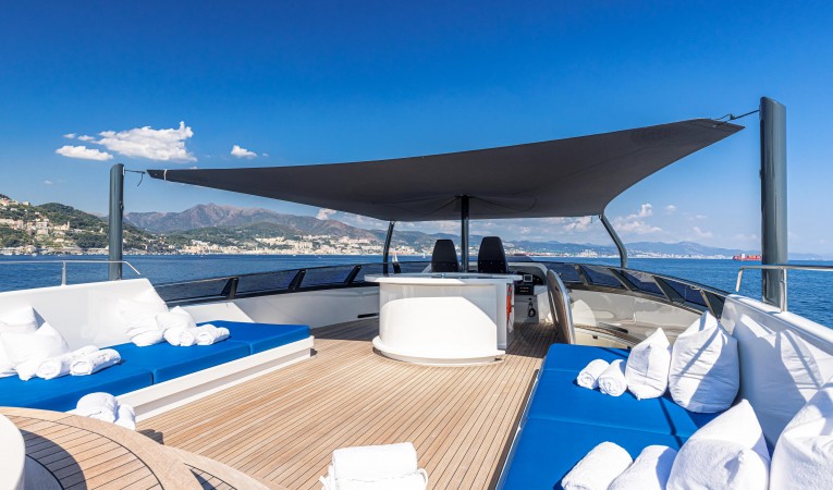 135 Royal Falcon Fleet 