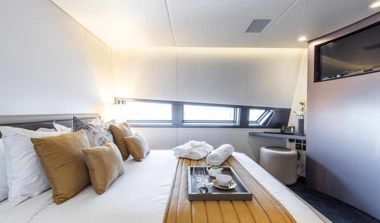 135 Royal Falcon Fleet 