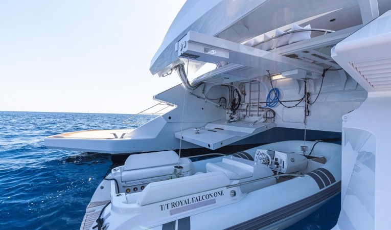 135 Royal Falcon Fleet 