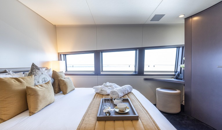 135 Royal Falcon Fleet 