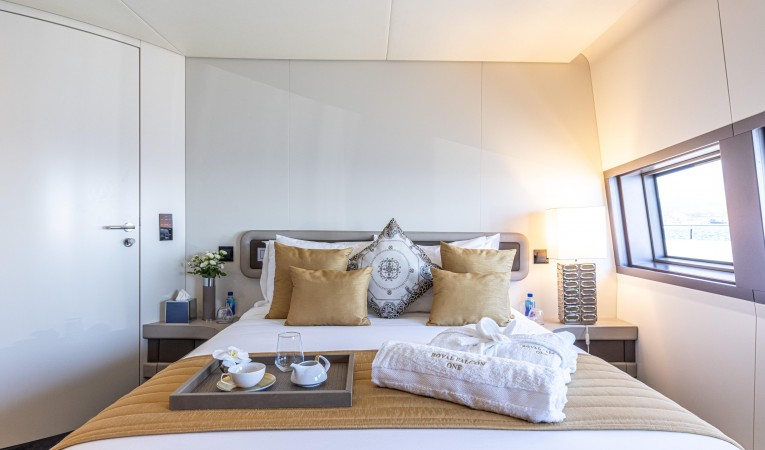 135 Royal Falcon Fleet 