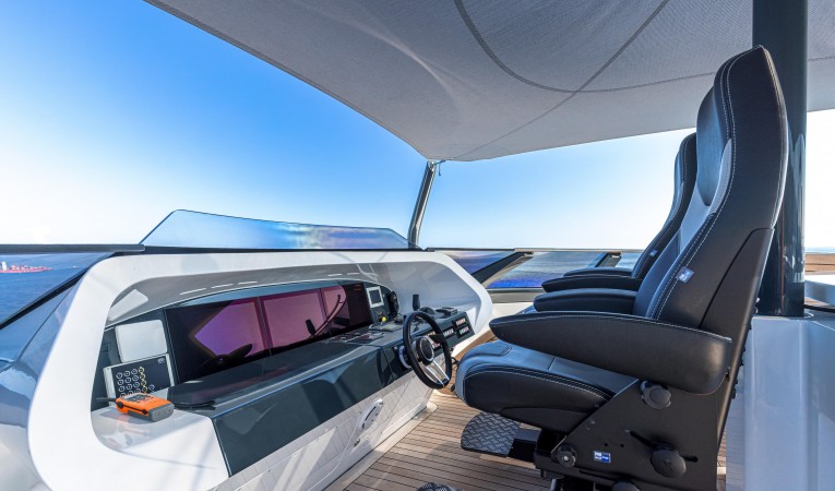 135 Royal Falcon Fleet 