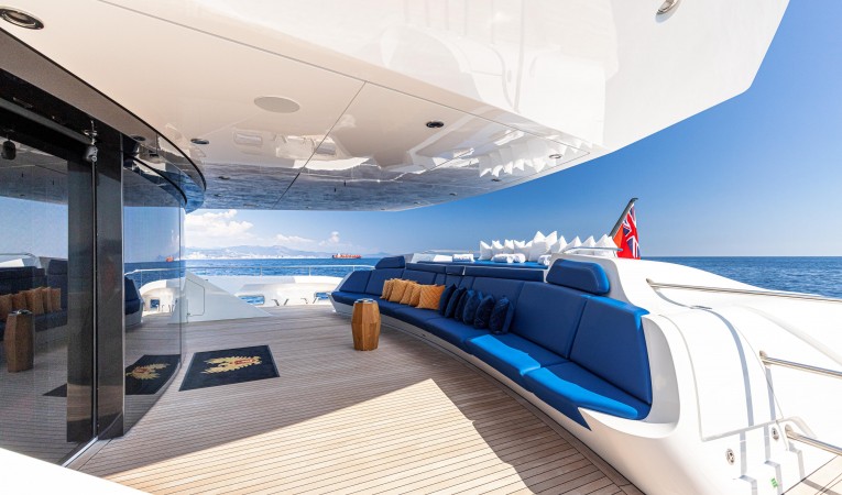 135 Royal Falcon Fleet 