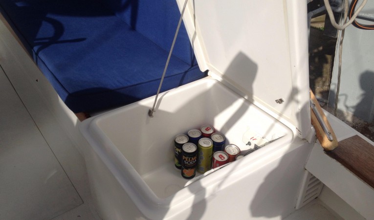 30 Gamefisherman Cool box