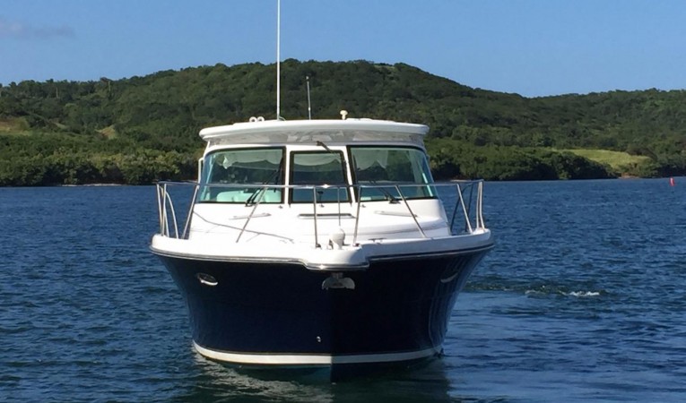 32 Tiara Tiara 32 2005