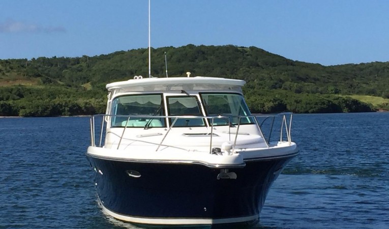 32 Tiara Tiara 32 2005