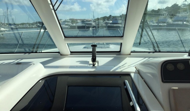 32 Tiara Tiara 32 2005