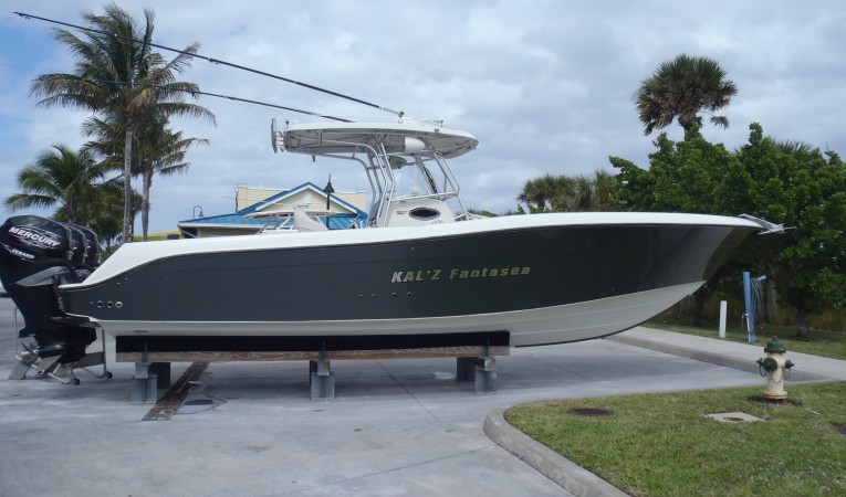 33 Hydra-Sports Stbd side