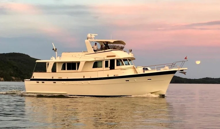 58 Hatteras 