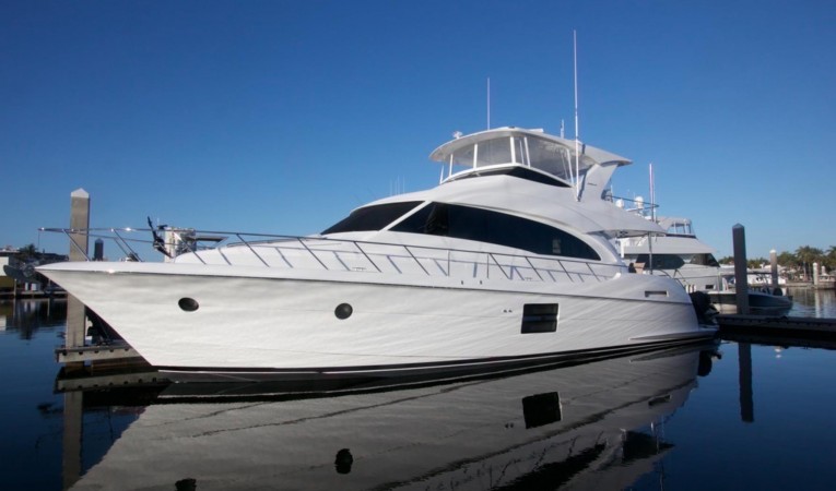 60 Hatteras 