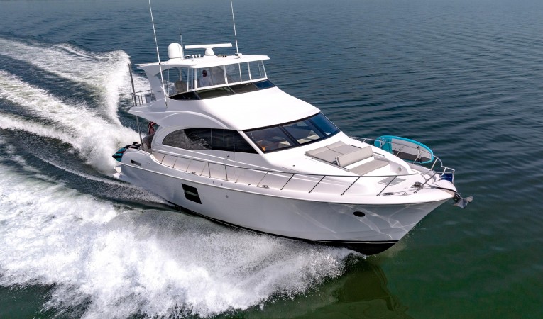 60 Hatteras 