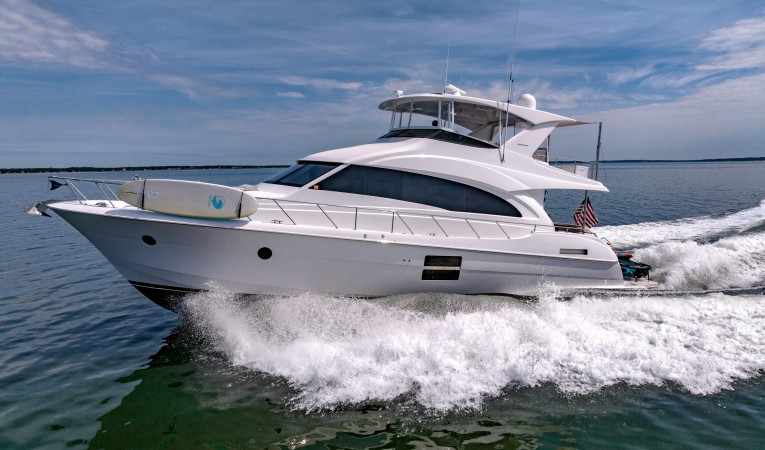 60 Hatteras 