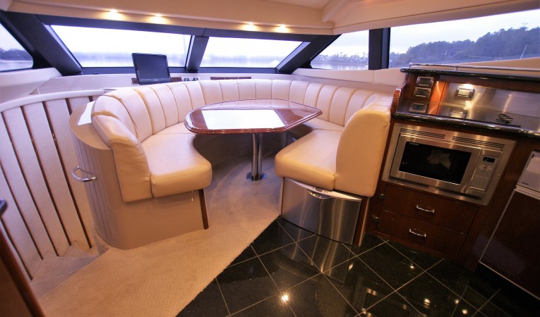 59 Marquis huge dinette