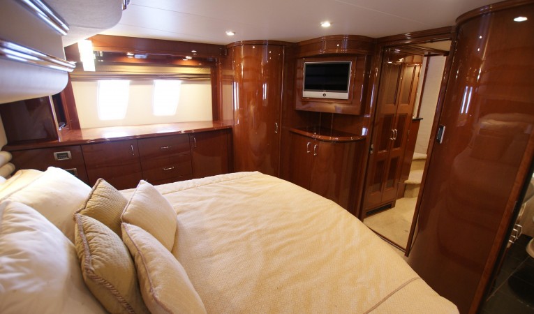 59 Marquis master to port