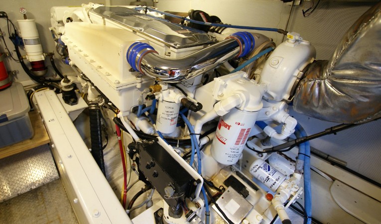 59 Marquis starboard MTU 60