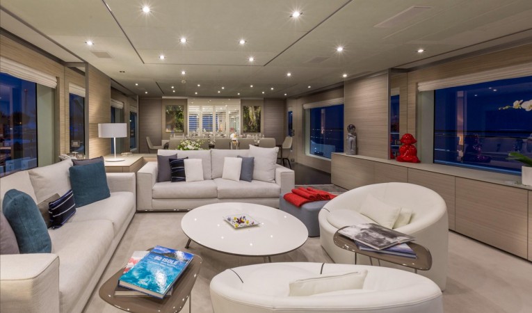 140 Benetti Main Salon