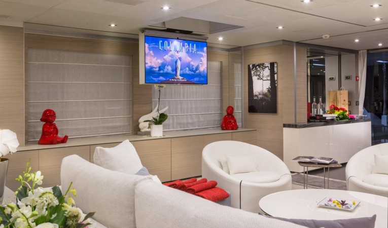 140 Benetti Main Salon