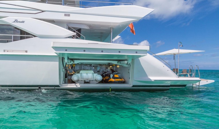 140 Benetti Garage & Beach Club