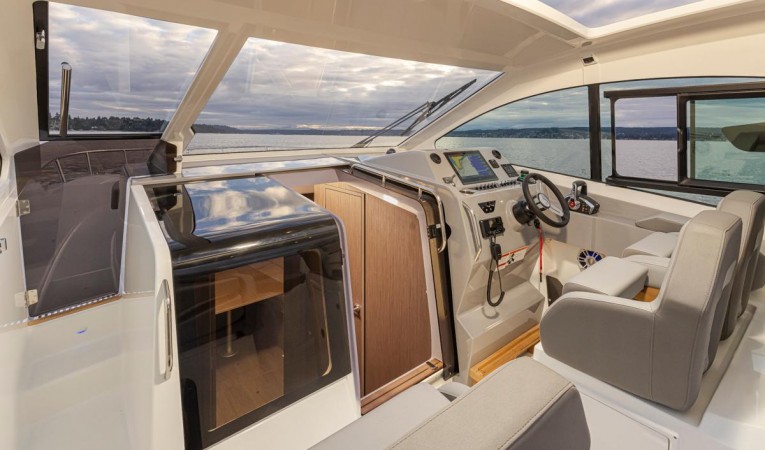 32 Beneteau 