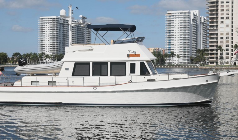 47 Grand Banks 