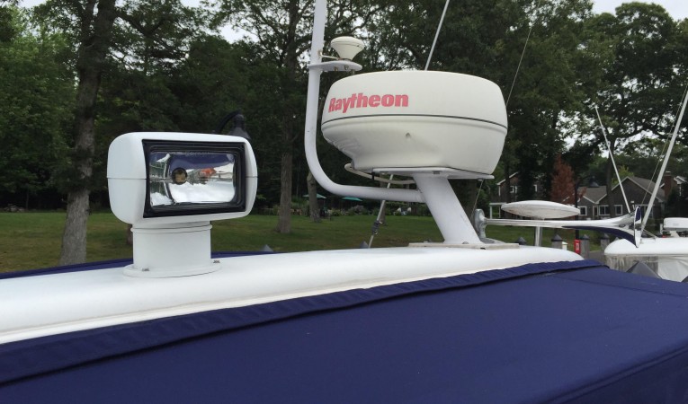 36 Doral Search Light