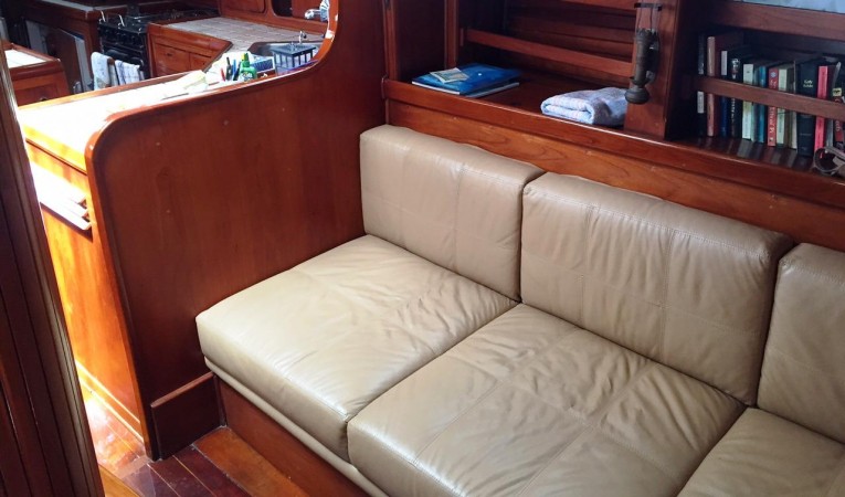 63 Cruising Ketch Salon Port settee