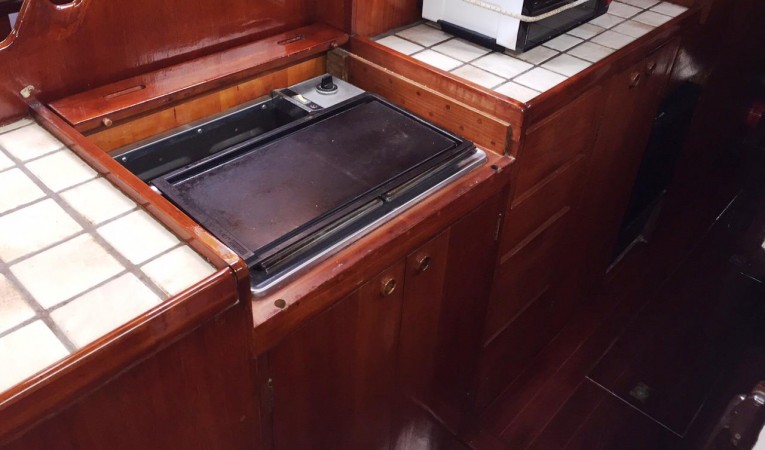 63 Cruising Ketch Indorr BBQ