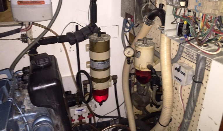 63 Cruising Ketch Engineroom 3