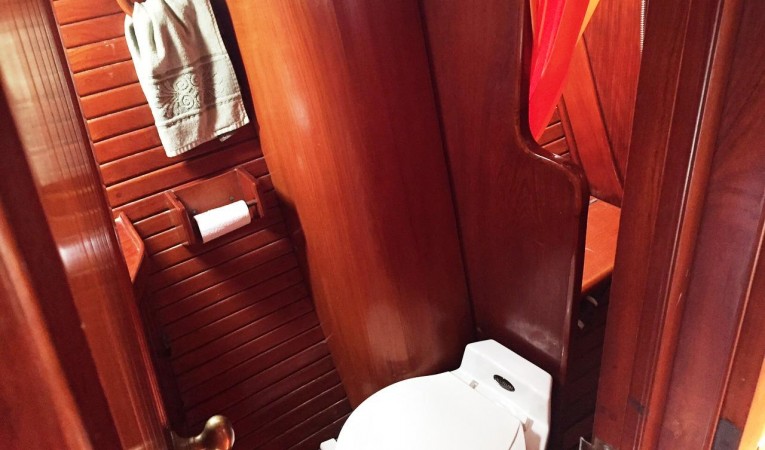 63 Cruising Ketch Guest Cabin Head 2