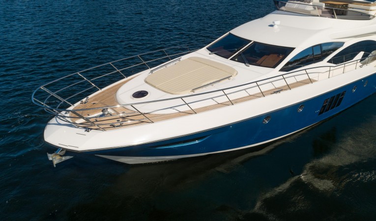 70 Azimut 