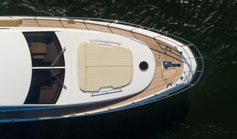 70 Azimut 