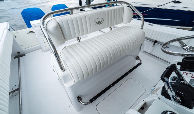 28 Southport Helm Seating