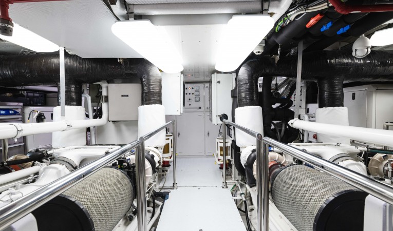 118 Millennium Super Yachts 