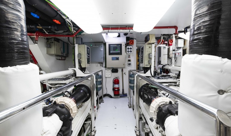 118 Millennium Super Yachts 