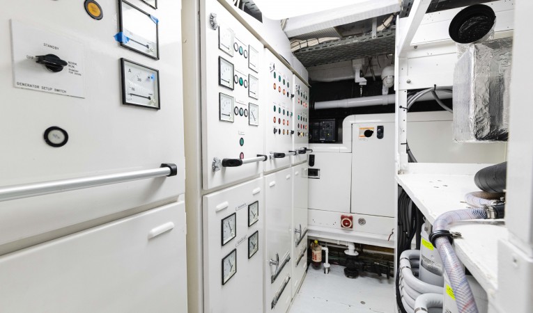 118 Millennium Super Yachts 